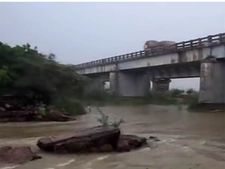 மீன் பிடிக்க சென்று பரிதாபம்.. வேலூர் விருதம்பட்டு பாலாற்றில் மூழ்கி ஒருவர் பலி! 