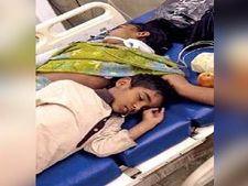 யார் கூப்பிட்டும் வரவில்லை.. அம்மா இறந்தது தெரியாமல் அருகிலேயே படுத்து இருந்த சிறுவன் 