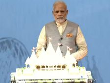 துபாயில் இந்து கோவில் எப்படி சாத்தியம் ஆனது?.. பிரதமர் மோடி அடிக்கல் நாட்டியது எப்படி? 