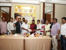 கடையநல்லூர் முன்னாள் திமுக எம்எல்ஏ ரசாக்குக்கு துபாயில் வரவேற்பு விழா 