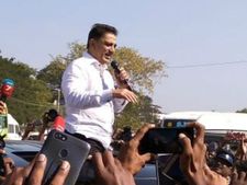 எல்லா நேரத்திலும் விமர்சிக்கக் கூடாது, அரசின் மீட்புப்பணிகளில் திருப்தி... கமல்! 