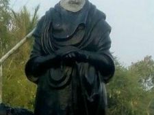 புதுக்கோட்டையில் பெரியார் சிலை சேதம்.. போலீஸ் குவிப்பு 