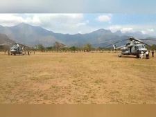 எரிபொருள் இல்லாமல் பாதியில் தரை இறங்கிய ஹெலிகாப்டர்.. குரங்கணி மீட்புப்பணியில் தாமதம் 