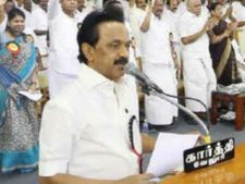 தள்ளாத வயதிலும் அண்ணாவை நினைத்து கண்கலங்கிய கருணாநிதி: ஸ்டாலின் உருக்கம் 