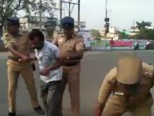 காவிரி மேலாண்மை வாரியம் அமைக்காததற்கு கண்டனம்... கோவையில் திமுக தொண்டர்கள் தீக்குளிக்க முயற்சி! 
