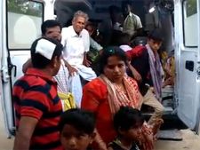 போடிமெட்டு மலையில் சுற்றுலா வாகனம் கவிழ்ந்தது.. பெண்கள் உள்பட 15 பேர் படுகாயம் 