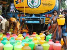 மதுரையில் 4 நாட்களுக்கு ஒரு நாள் தண்ணீர் விநியோகம்... திண்டாட்டத்தில் மக்கள்! 