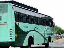 நீட் தேர்வு: நெல்லையில் இருந்து எர்ணாகுளம் புறப்பட்டது சிறப்பு பேருந்து! 