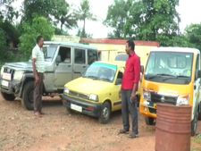 கன்னியாகுமரி அருகே கடத்த முயன்ற 1000 லிட்டர் மண்ணெண்ணை, 700 கிலோ ரேஷன் அரிசி பறிமுதல்! 