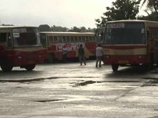 முழு அடைப்பு போராட்டம்- தமிழகத்துக்கான கேரளா பேருந்துகள் நிறுத்தம் 
