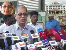 நிர்மலா தேவி விவகாரம்..  ஆளுநர் அமைத்த சந்தானம் குழுவுக்கு தடை இல்லை.. மதுரை ஹைகோர்ட் அதிரடி 