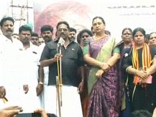 ஸ்டெர்லைட் ஆலையை நிரந்தரமாக மூடுவதாக தமிழக அரசு அரசாணை வெளியிட வேண்டும்: பிரேமலதா பேட்டி 