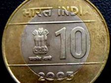 என்னாது 10 ரூபாய் நாணயமா.. வாங்க மறுக்கும் வியாபாரிகள்.. பொதுமக்கள் கடும் எரிச்சல் + அதிர்ச்சி! 