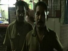ஈரோட்டில் ஓடும் பேருந்தில் சில்மிஷம்.. தட்டி கேட்ட நடத்துனருக்கு அடி உதை!!