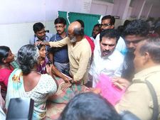 ரஜினி எங்களை பார்க்க வந்திருக்கவே கூடாது: தூத்துக்குடி துப்பாக்கிச்சூட்டில் காயமடைந்தவர்கள் 