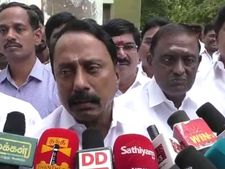 அரசு பள்ளிகளுக்கு பாடப்புத்தகங்கள் முழுமையாக வழங்கப்பட்டுள்ளன: அமைச்சர் செங்கோட்டையன்