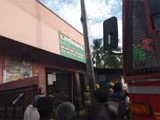 நெல்லை கடையநல்லூரில் டாஸ்மாக் கடைக்கு தீ வைத்து போராட்டம்! 