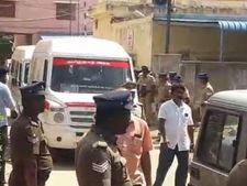 தூத்துக்குடி: கொல்லப்பட்ட மாணவி ஸ்னோலின் உடல் நல்லடக்கம்.. ஆயிரக்கணக்கானோர் பங்கேற்பு 