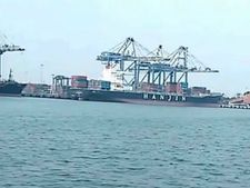 வங்கக்கடலில் குறைந்த காற்றழுத்தம்: சென்னை உட்பட 7 துறைமுகங்களில் 1 ஆம் எண் புயல் எச்சரிக்கை கூண்டு 