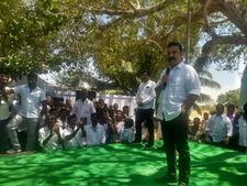 நேரில் உங்களை சந்திக்கும் போது கிடைக்கும் மகிழ்ச்சி டிவியில் கிடைப்பதில்லை- கமல் 