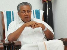 பெண்கள், பத்திரிகையாளர்களை தாக்கிய கும்பல்.. பினராயி வருத்தம்.. ஆர்எஸ்எஸ் மீதும் பாய்ச்சல் 