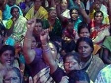 அரியலூர் அருகே சுண்ணாம்புக்கல் சுரங்கம் தோண்டும் பணிக்கு எதிர்ப்பு.. மக்கள் ஆர்ப்பாட்டம் 