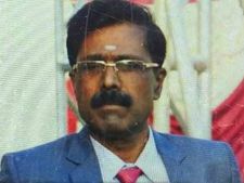 பெங்களூரில் 20 மாணவர்கள் முன்பு பள்ளி முதல்வர் வெட்டிக் கொலை 