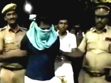  கொள்ளை அடித்து விட்டு காரில் ரிட்டர்ன் ஆன மணிகண்டன்.. வளைத்து பிடித்த போலீஸ்!