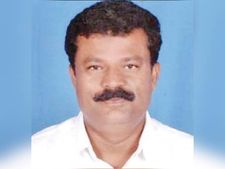 கார் விபத்து.. அமைச்சர் பாலகிருஷ்ணா ரெட்டி உயிர் தப்பினார் 