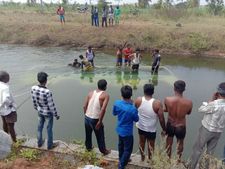 மாண்டியா விபத்து.. மரண ஓலங்களுக்கு மத்தியில் உயிர் தப்பிய இருவர்..30 பேரை காப்பாற்ற முடியாத வருத்தம்