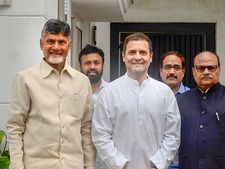இதுவரை தொட்டதெல்லாம் வெற்றி கூட்டணிதான்.. மோடிக்கு கடும் சவாலாக உருவாகியுள்ள சந்திரபாபு நாயுடு! 