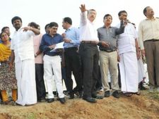 கஜா புயல் சேதம்.. மத்திய குழு இன்று தஞ்சாவூர், திருவாரூரில் ஆய்வு செய்யும்! 