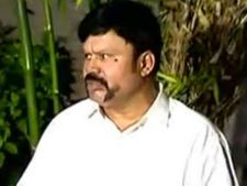 சசிகலா தலைமையை ஏற்பேன்... தினகரனுக்கு அந்த தகுதியில்லை- திடீர் பல்டி அடிக்கும் கேசி பழனிச்சாமி 