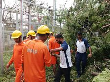 நாகையில் களமிறங்கியது கடற்படை.. மீட்புப் பணிகள் தீவிரமடைகிறது 