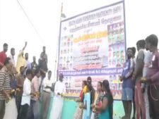  ஒகி ஓராண்டு.. குமரிக் கடலோரம் முழுவதும் கடல் வீரர்களுக்கு கண்ணீர் அஞ்சலி..!