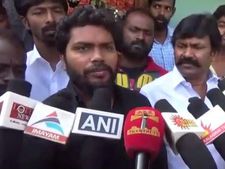 ஆடு, மாடையெல்லாம் பிள்ளையா நினைக்கறீங்களே.. மனிதர்களிடம் ஜாதி பார்ப்பது ஏன்.. ரஞ்சித் ஆதங்கம் 