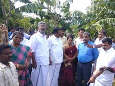 மின்சாரம், குடிநீர், நிவாரணம் எதுவும் முழுசா வந்து சேரல... டெல்டாவாசிகள் குமுறல்.. போராட்டம்! 