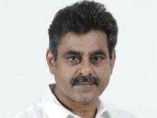 சட்டசபை தேர்தல் நெருங்கும் நேரத்தில் ஆளும் டிஆர்எஸ் கட்சியில் இருந்து விலகிய எம்.பி. 