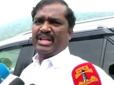 கேரள, கர்நாடக வெள்ளத்தைப் பார்வையிட்டாரே பிரதமர். தமிழகத்திற்கு வராதது ஏன்.. வேல்முருகன் கேள்வி 