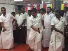 எம்எல்ஏ ஆறுக்குட்டியுடன் நடனமாடிய அமைச்சர்.. பக்தர்கள் மகிழ்ச்சி 