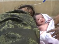 ஓடும் பஸ்சில் ஒரு டெலிவரி.. ரபீனாவுக்கு ஆண் குழந்தை.. தாயும் சேயும் நலம்.. தாராபுரத்தில் பரபரப்பு 