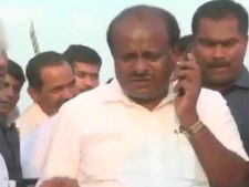 ஈவு இரக்கமே இல்லாமல் சுட்டுக் கொல்லணும்.. அதிர வைத்த குமாரசாமியின் ஆவேசம் 