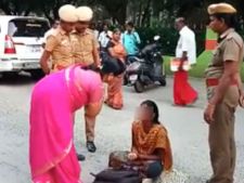 வேலூரில் சம்பவம்... சமூகவலைதளம் மூலம் காதல்...காதலனை கைது செய்யும்படி காதலி தர்ணா 