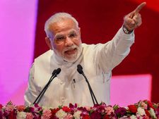 தமிழக பாஜக நிர்வாகிகளுடன் வீடியோவில் உரையாடிய மோடி.. நலத்திட்டங்களை மக்களிடம் கொண்டு செல்ல அட்வைஸ் 