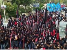 பல்லாயிரம் பேர்.. அதிர்ந்த பறை.. திருச்சியை உலுக்கிய மாஸ் கருஞ்சட்டை பேரணி! 