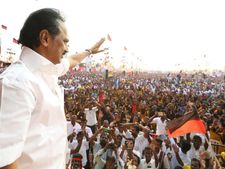 இது வெறும் டீசர்தான்.. கரூரில் சிறப்பான தரமான சம்பவம் செய்த ஸ்டாலின்.. உற்சாகத்தில் தொண்டர்கள்! 