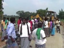 தஞ்சை அருகே வேதனை... இறந்தவரின் உடலை தகனம் செய்ய இடமில்லை... 2 நாட்களாக கிராம மக்கள் அவதி 