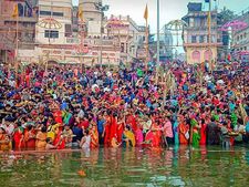 தூய்மை நகர பட்டியலில் மாயமான மோடியின் வாரணாசி .. இது ஸ்வச் பாரத் காமெடி! 