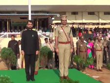 குமரியில் குடியரசு தினவிழா கொண்டாட்டம்... பதக்கங்களை வழங்கி கௌரவித்தார் கலெக்டர்