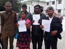 ஓமன் நாட்டில் கோவை பெண்ணுக்கு சித்ரவதை.. கலெக்டரிடம் பரபரப்பு புகார் 